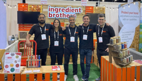 ingredient brothers team at Expo West's booth